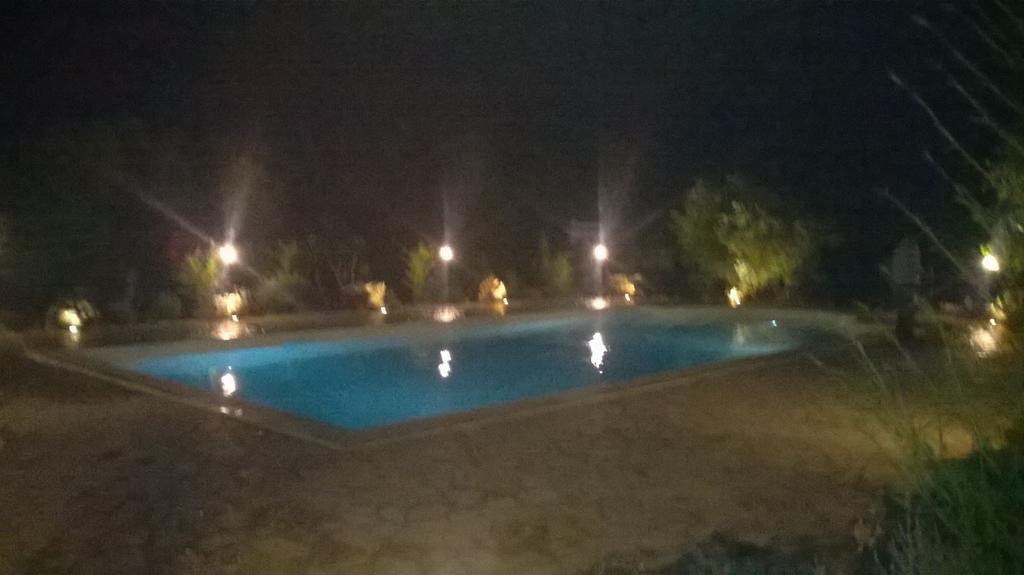 Agriturismo Grotta Di Figazzano 치스테르니노 외부 사진